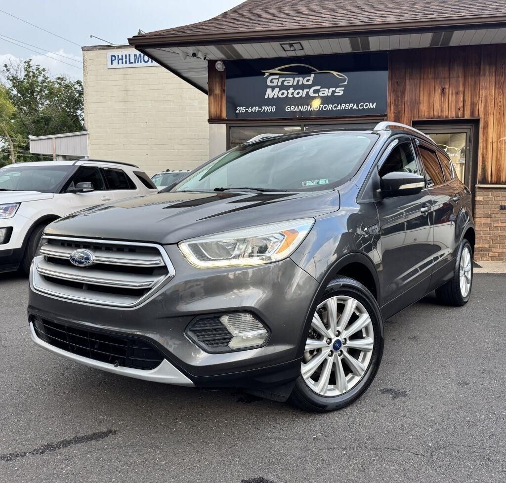 2017 FORD Escape