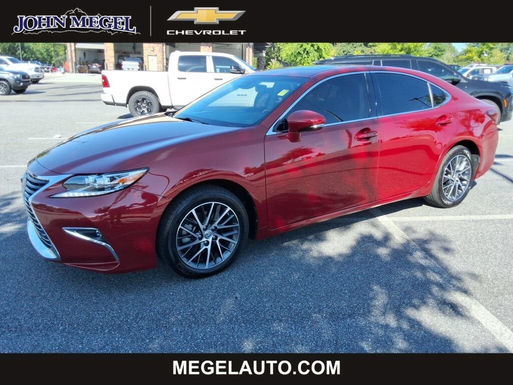 2016 LEXUS ES