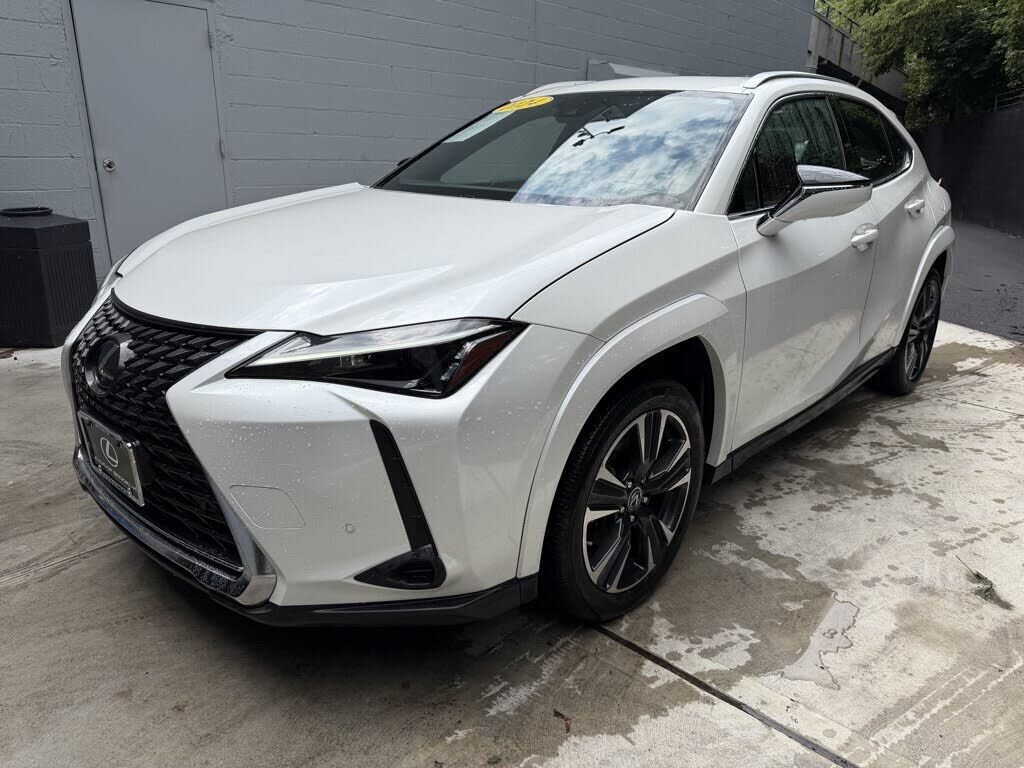 2024 LEXUS UX