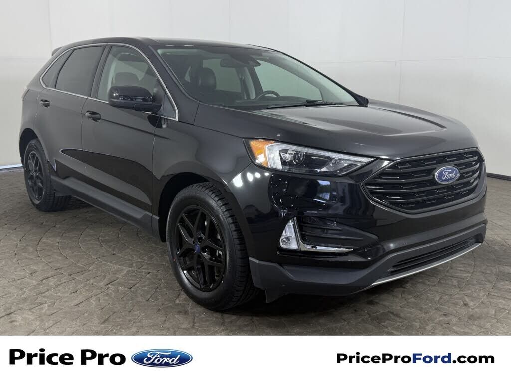 2022 FORD Edge