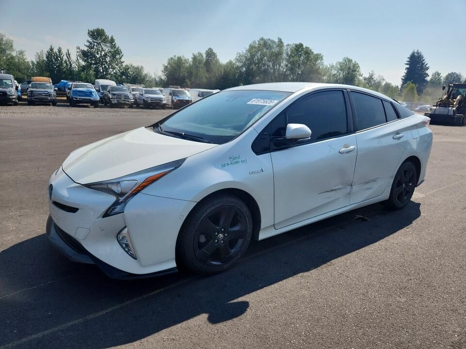 2017 TOYOTA PRIUS