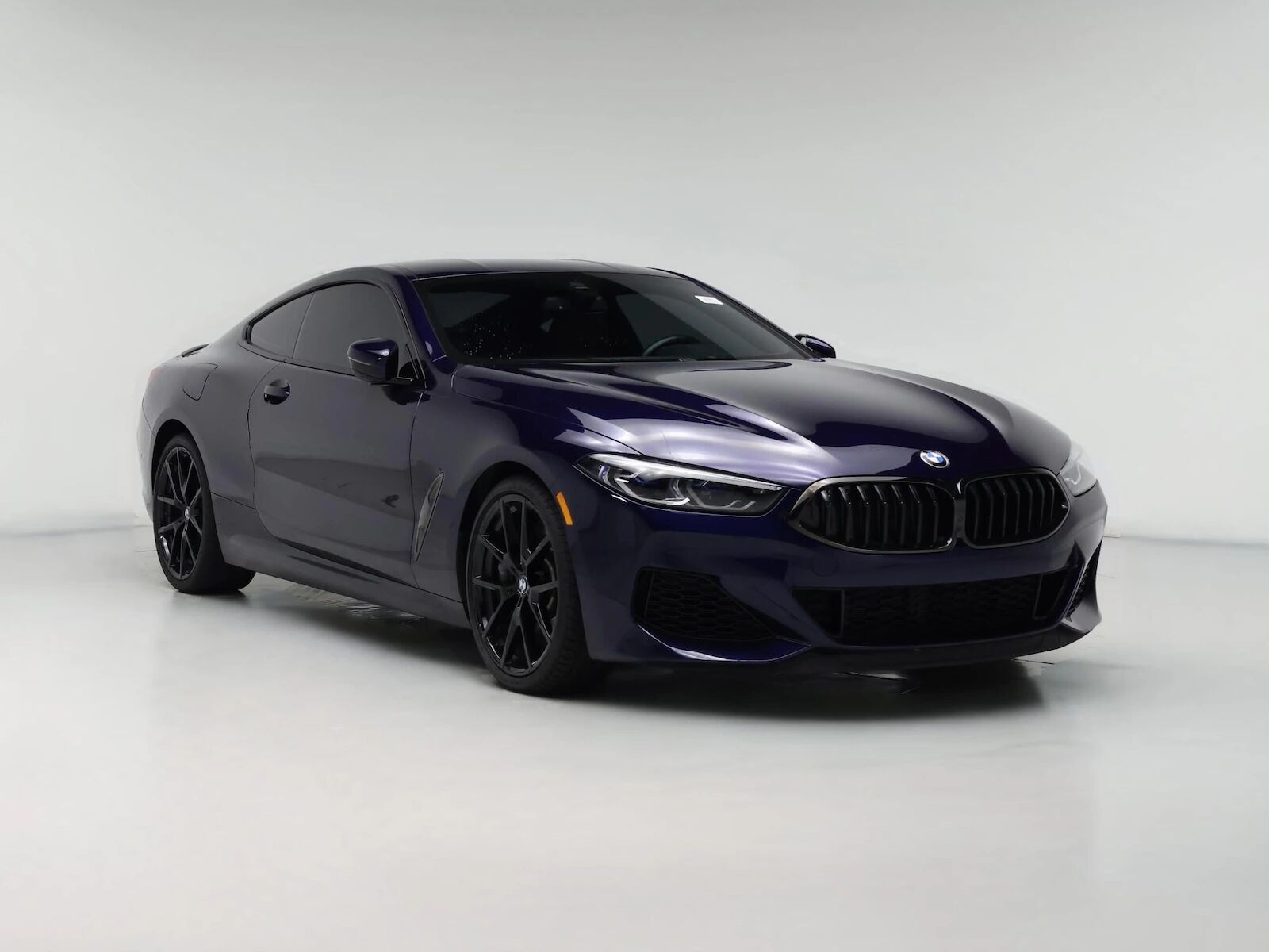 2022 BMW M8