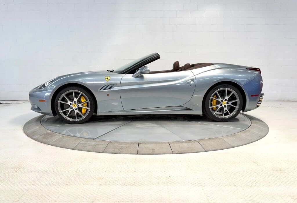 2010 FERRARI California