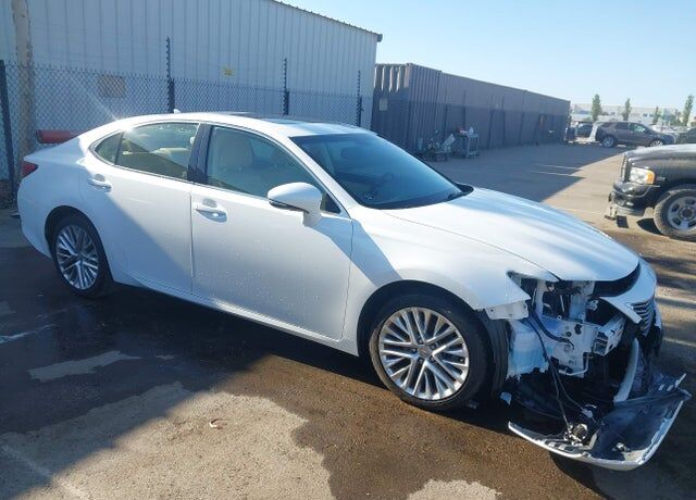 2014 LEXUS ES