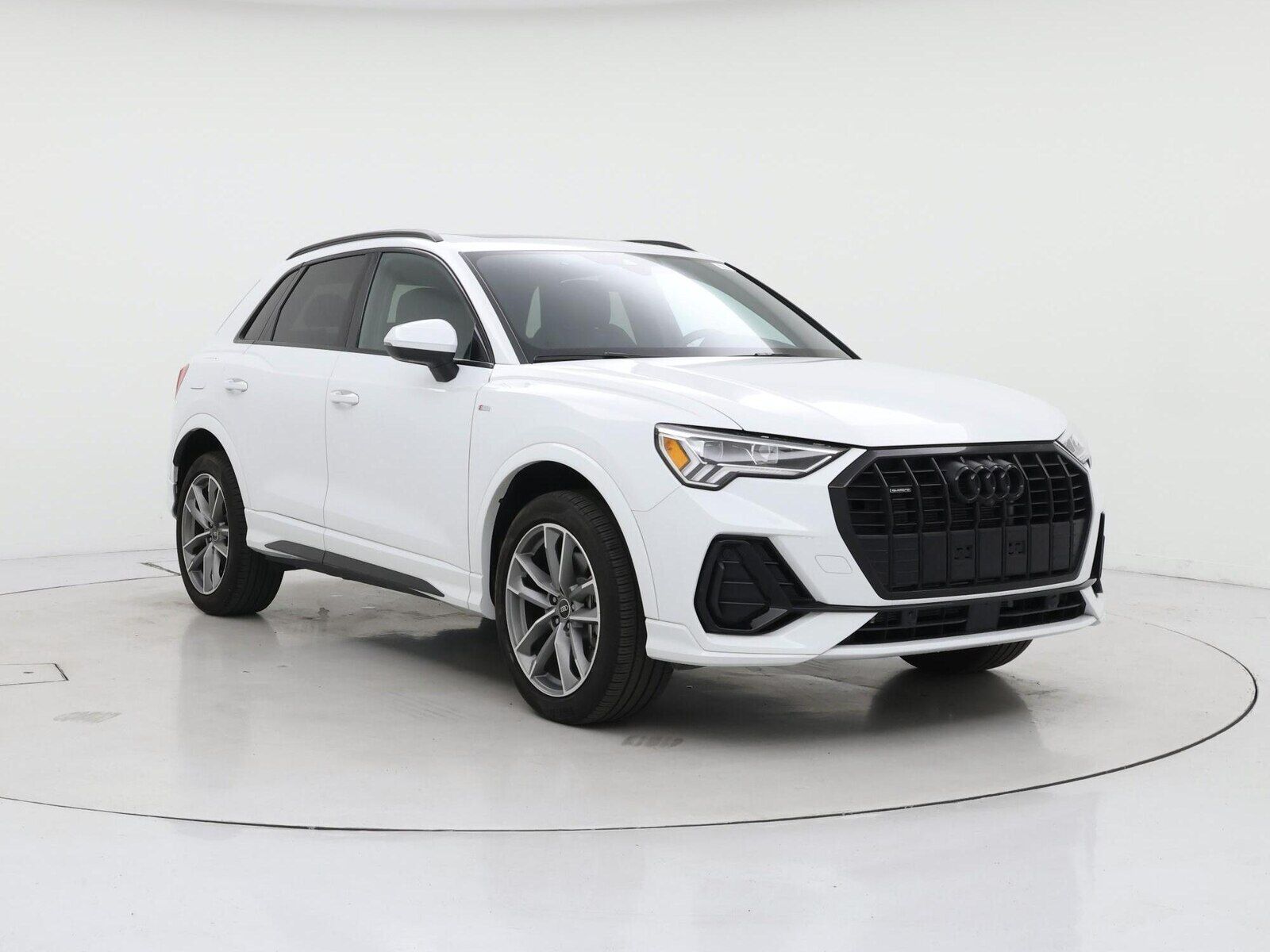 2023 Audi Q3