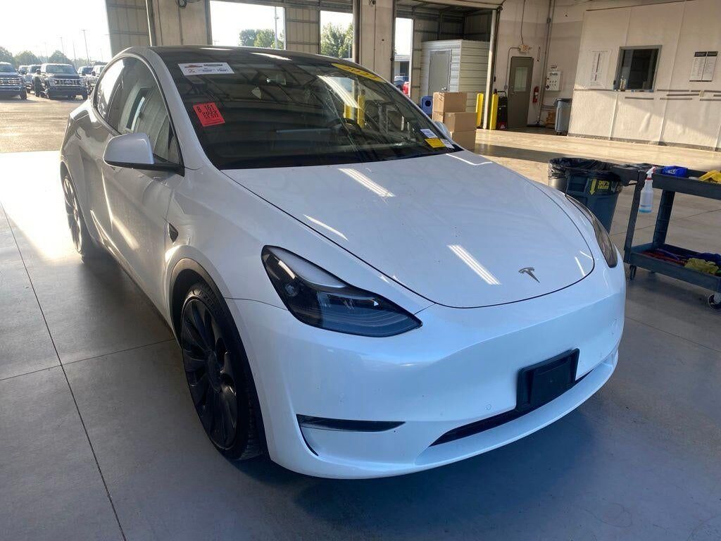2022 TESLA Model Y