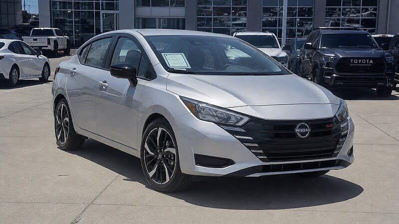 2024 NISSAN Versa
