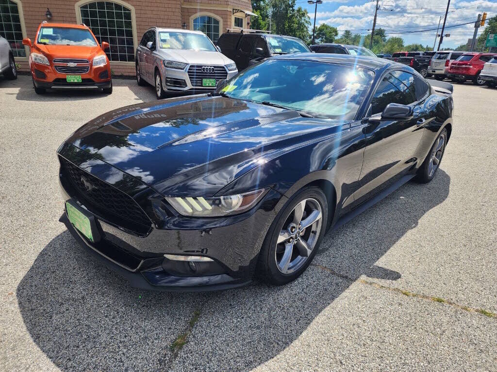 2017 FORD Mustang