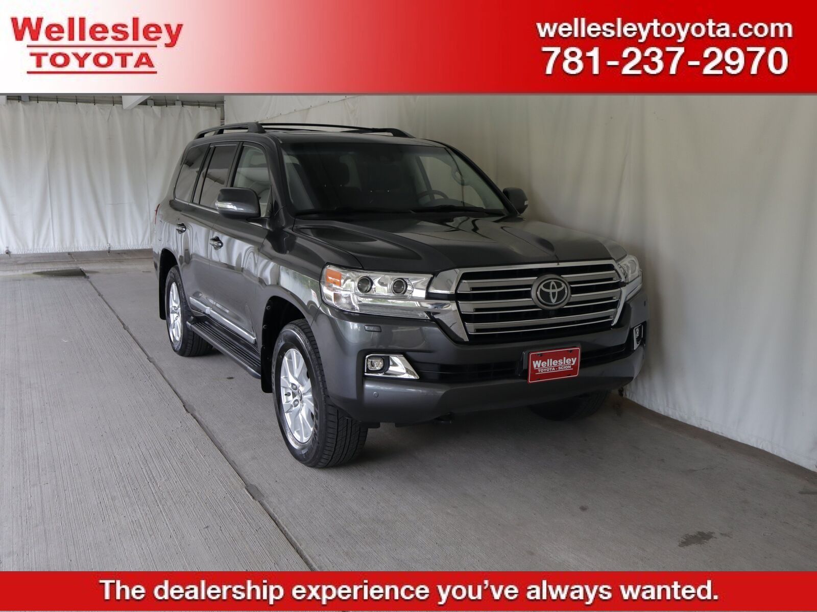 2021 TOYOTA Land Cruiser