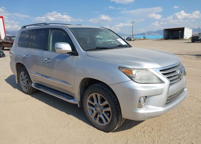 2013 LEXUS LX