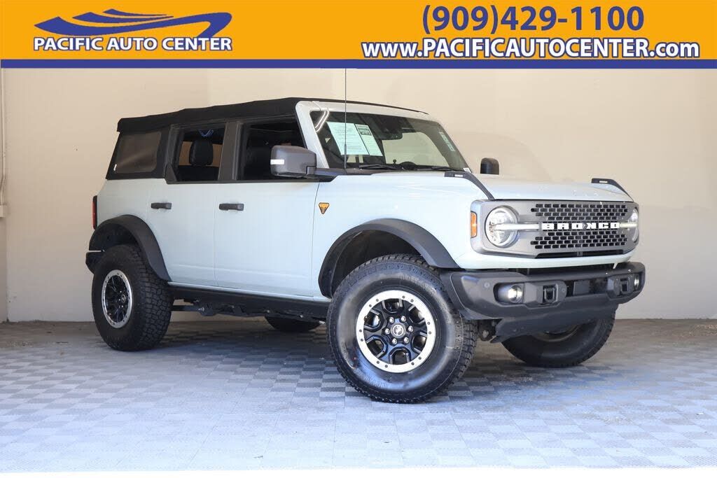 2022 FORD Bronco