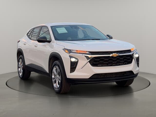 2026 CHEVROLET Trax