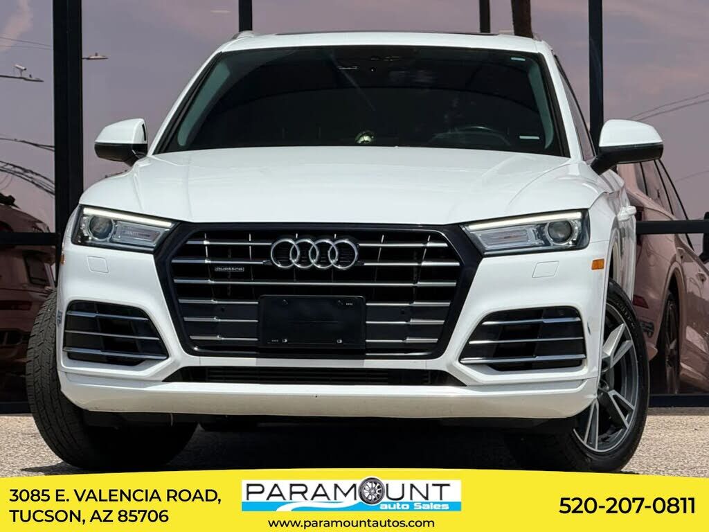 2020 AUDI Q5 e