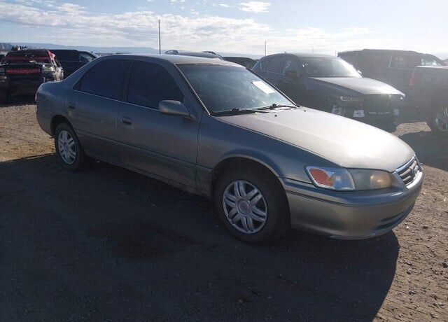 2001 TOYOTA Camry
