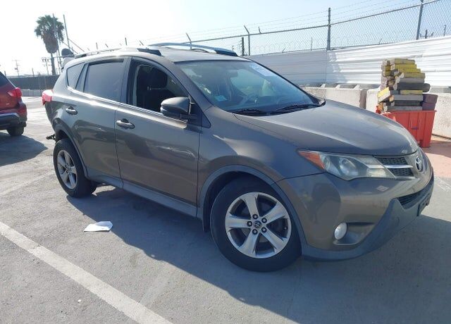 2015 TOYOTA RAV4