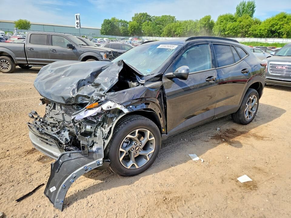 2025 CHEVROLET Trax