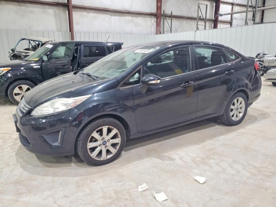 2013 FORD Fiesta