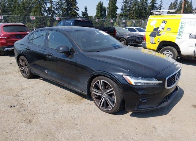 2019 VOLVO S60