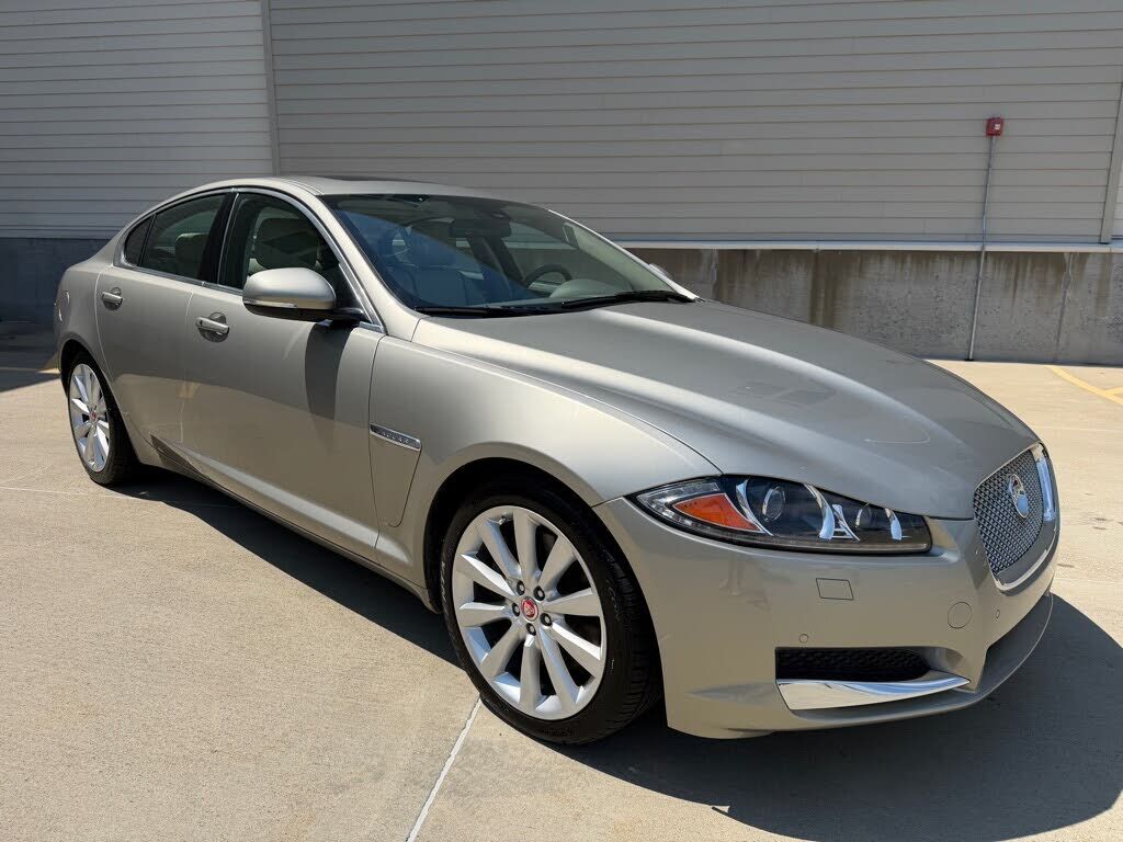2014 JAGUAR XF