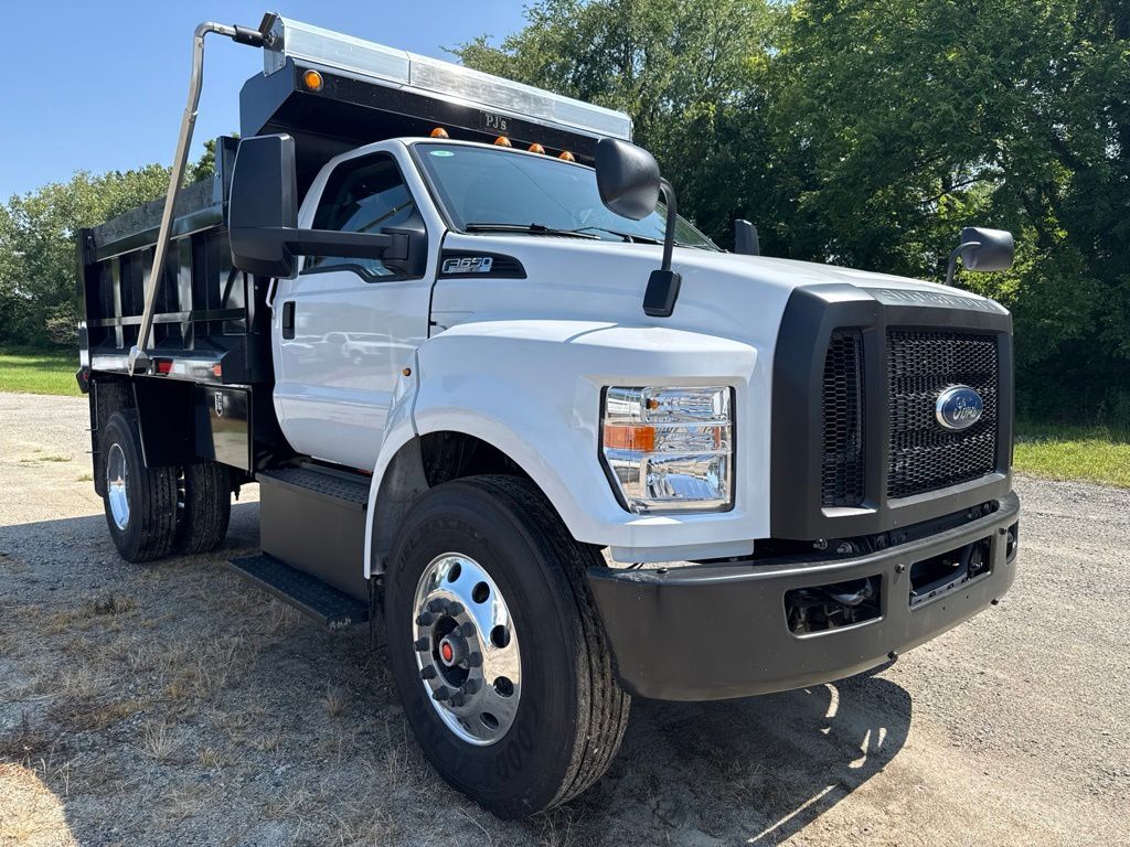 2027 FORD F-650