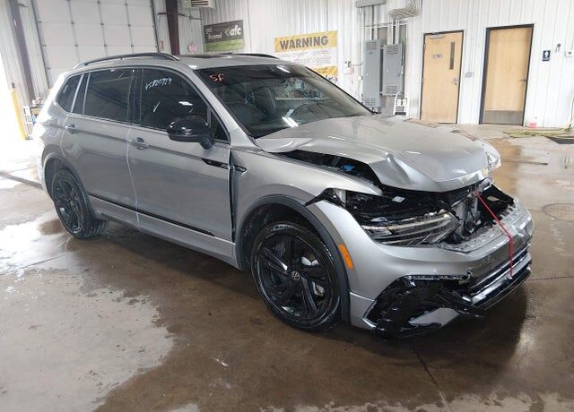 2024 VOLKSWAGEN Tiguan 4Motion