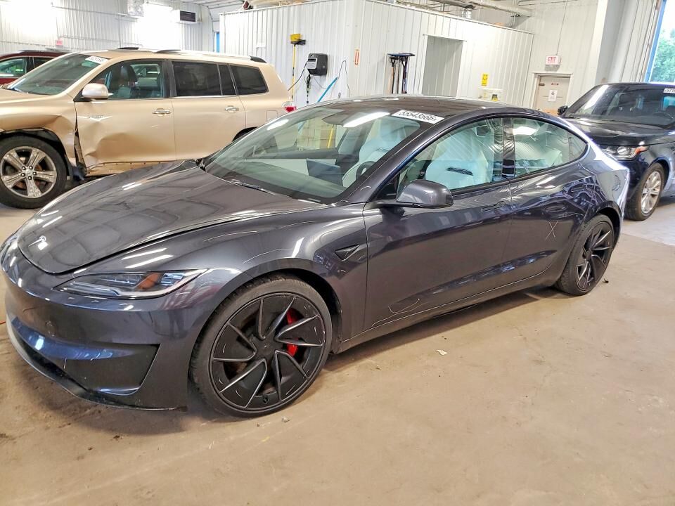 2024 TESLA Model 3