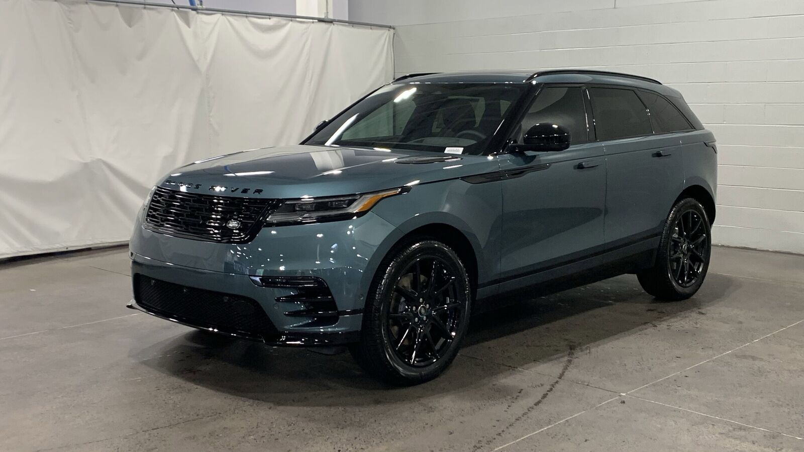 2026 LAND ROVER Range Rover Velar
