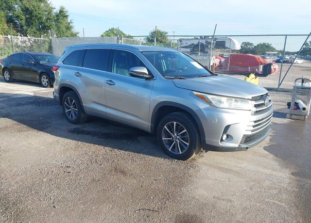 2018 TOYOTA Highlander