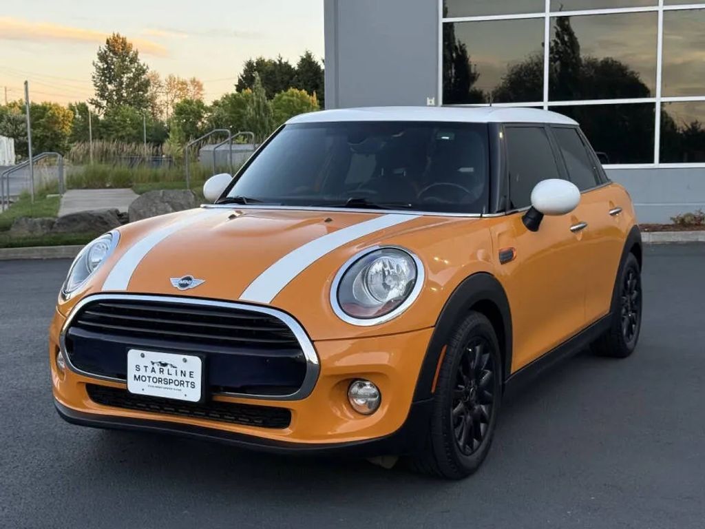 2017 MINI Cooper