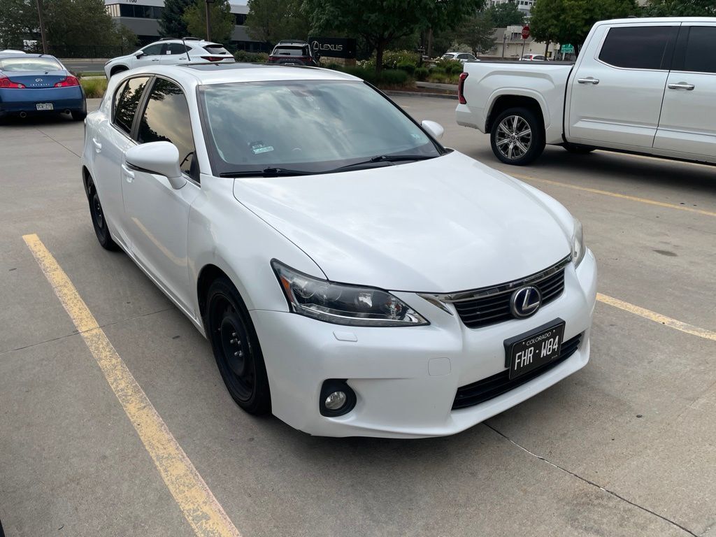 2011 LEXUS CT
