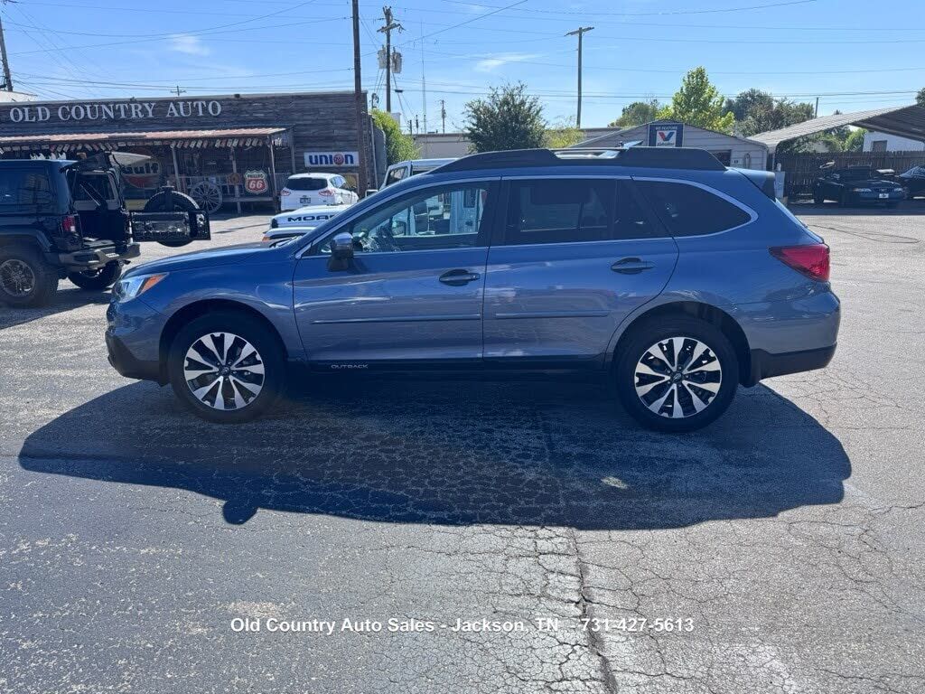 2016 SUBARU Outback