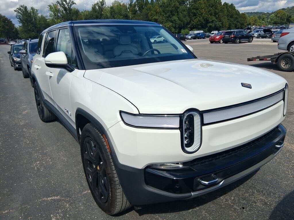 2023 RIVIAN R1S