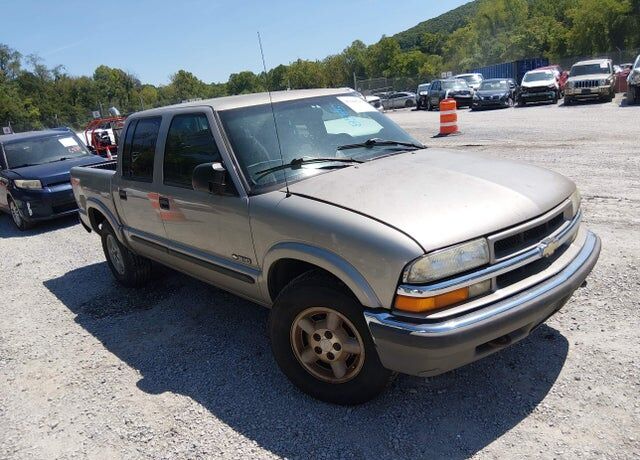 2002 CHEVROLET S-10 Pickup