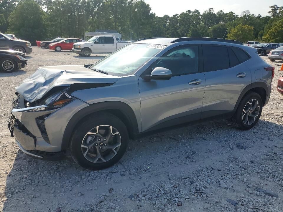 2026 CHEVROLET Trax