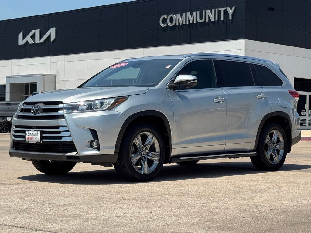 2019 TOYOTA Highlander