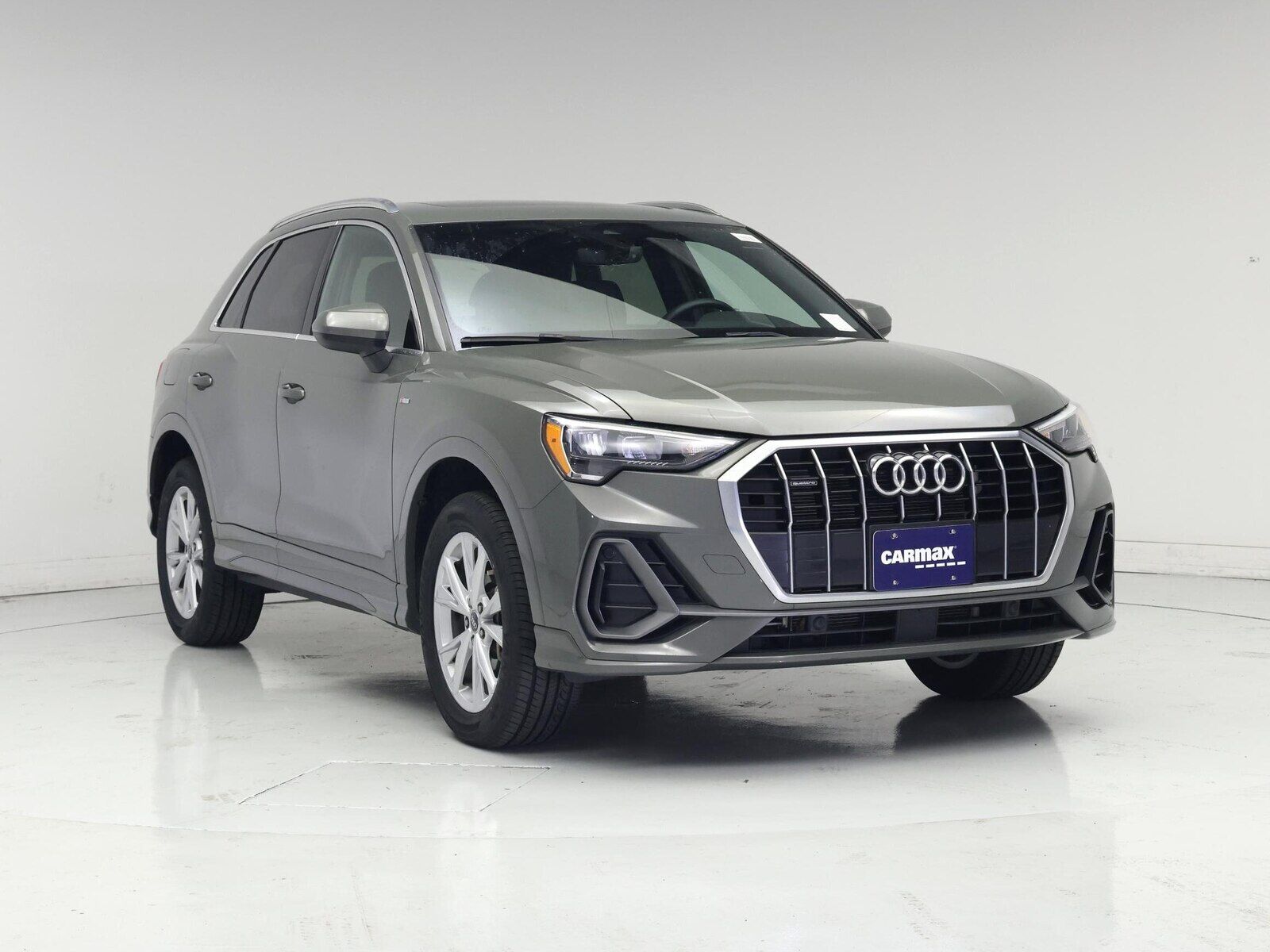 2022 Audi Q3