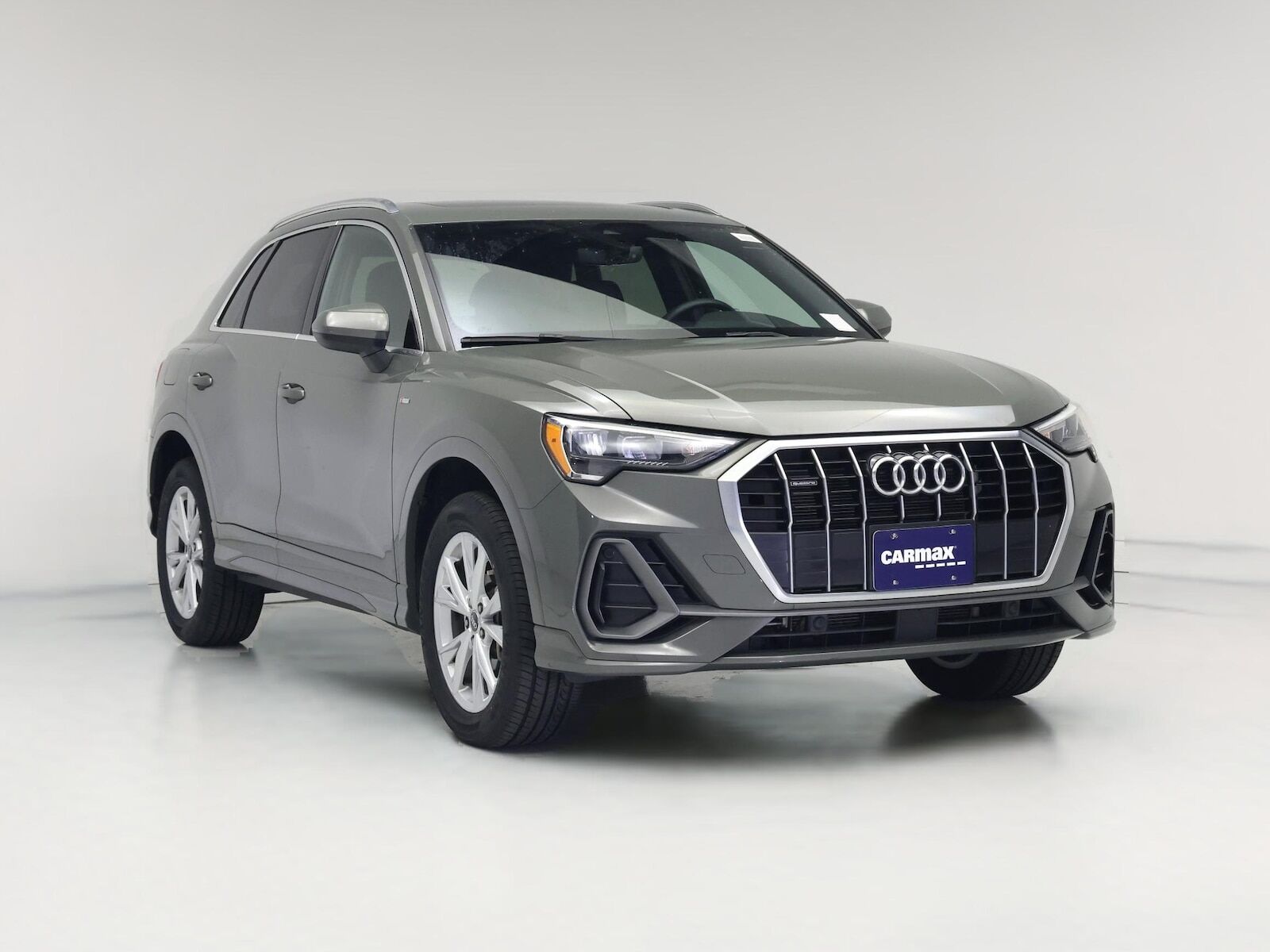 2022 AUDI Q3