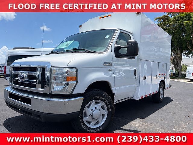 2015 FORD E-350