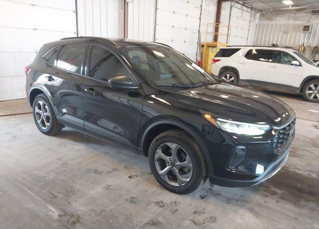 2025 FORD Escape