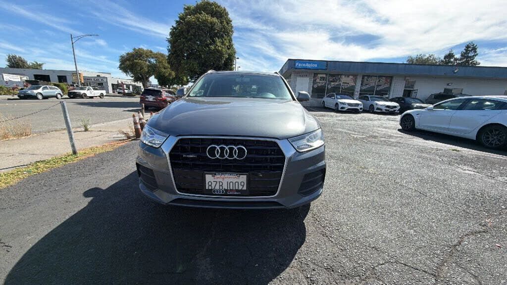 2016 AUDI Q3