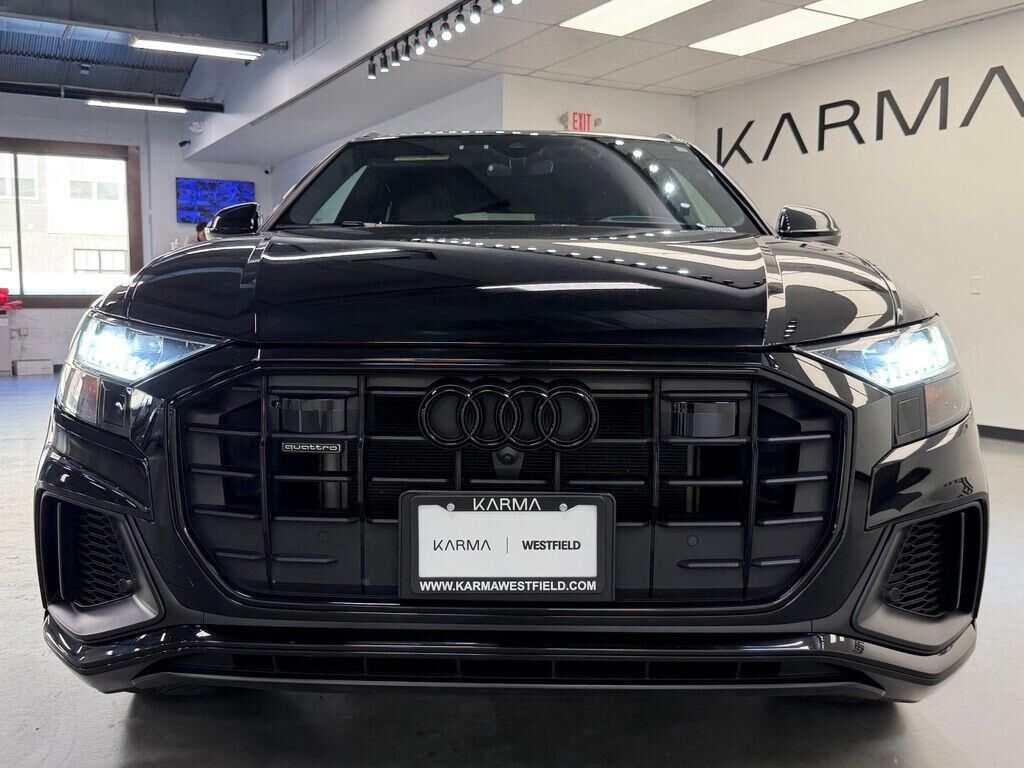 2023 Audi Q8