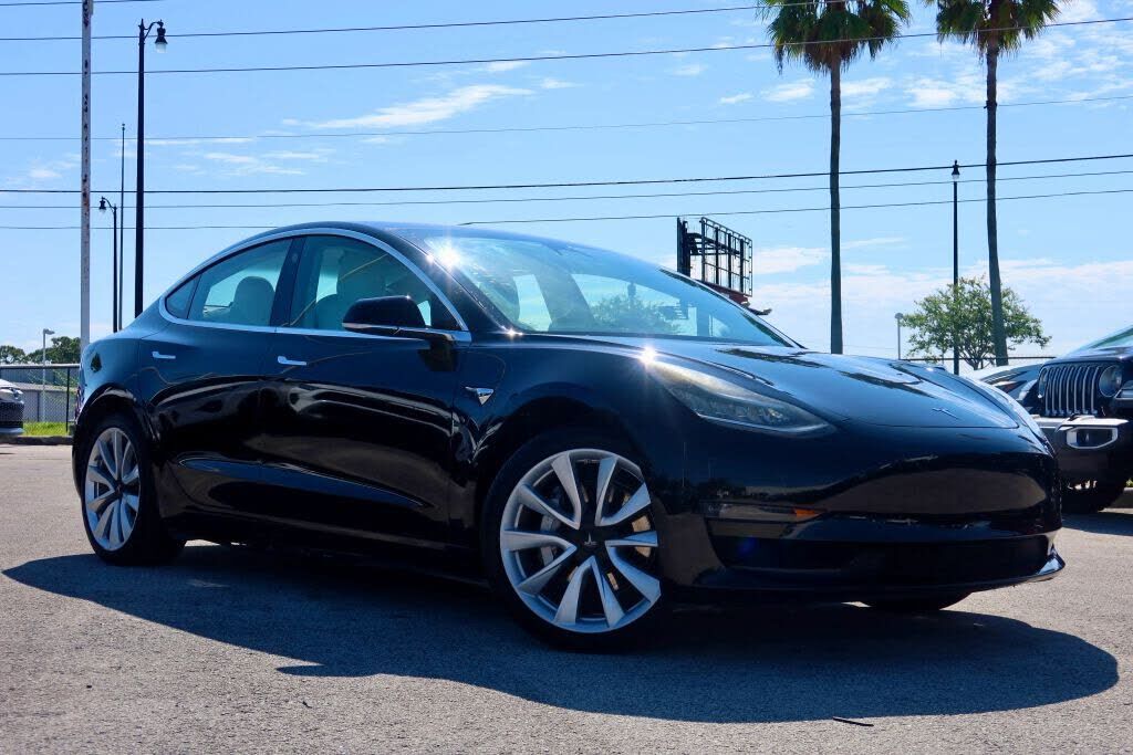 2018 TESLA Model 3