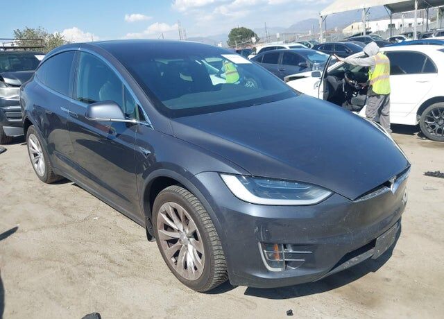 2018 TESLA Model X