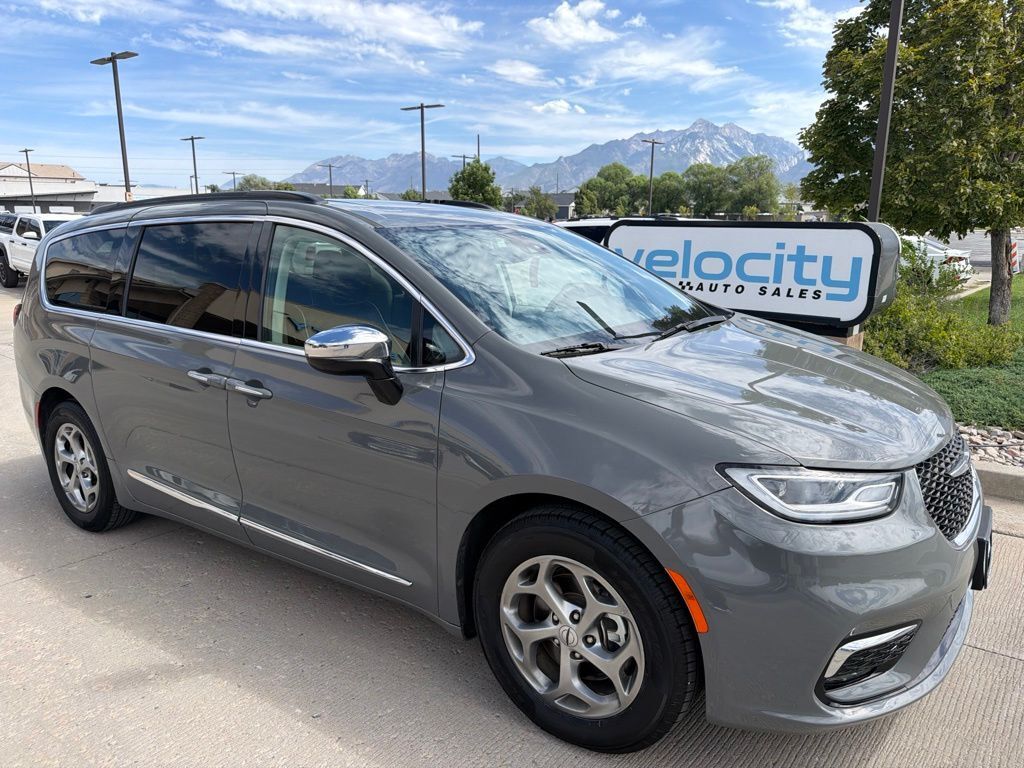 2023 CHRYSLER Pacifica