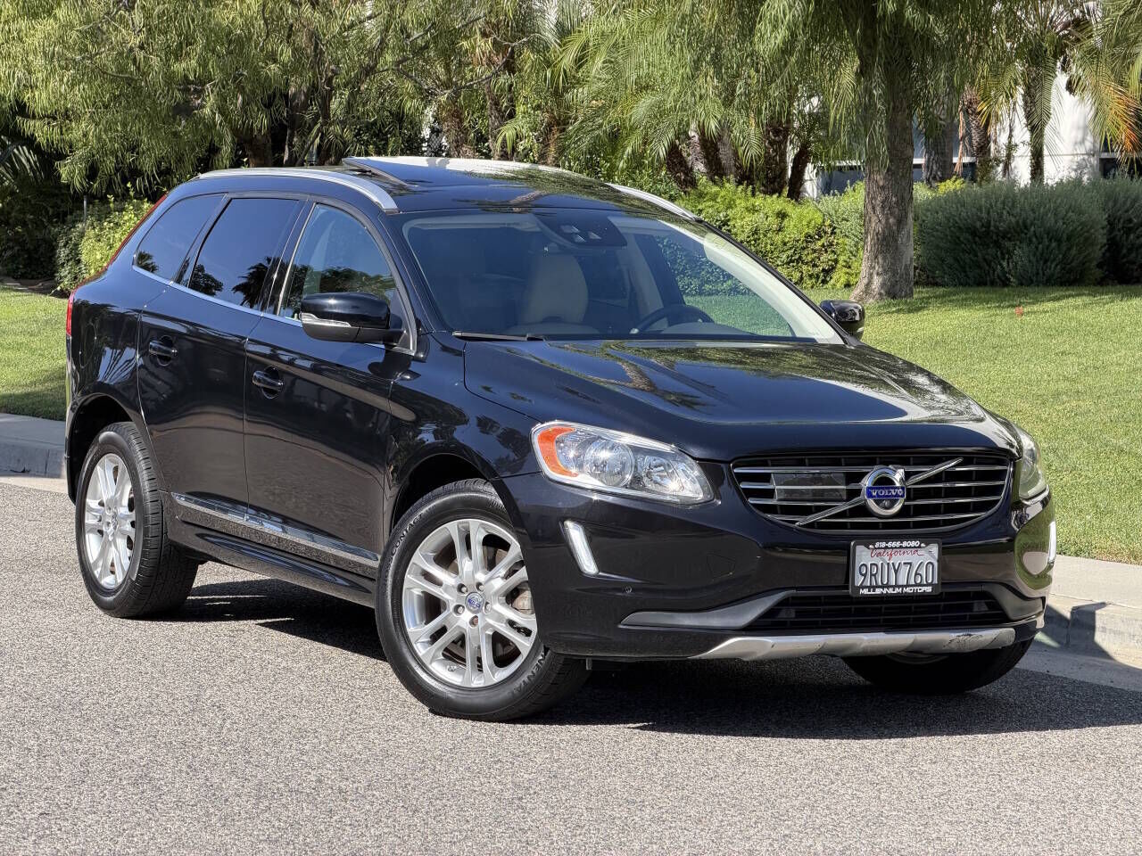 2015 VOLVO XC60