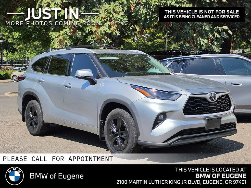 2022 TOYOTA Highlander