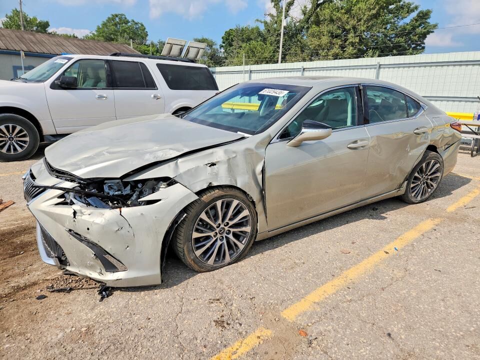 2021 LEXUS ES