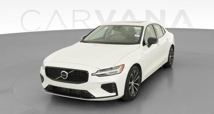 2025 VOLVO S60