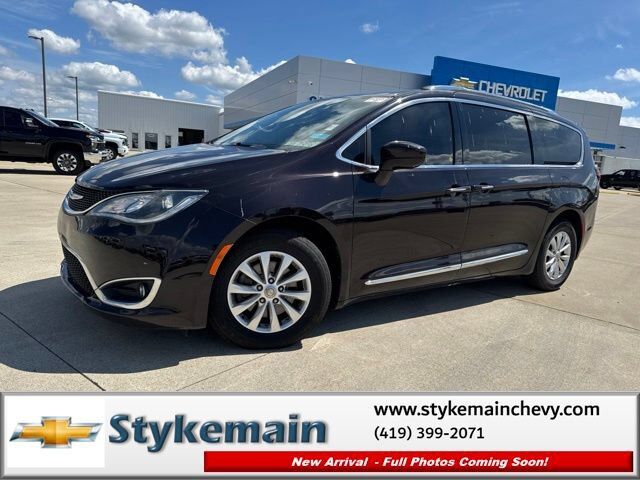 2019 CHRYSLER Pacifica
