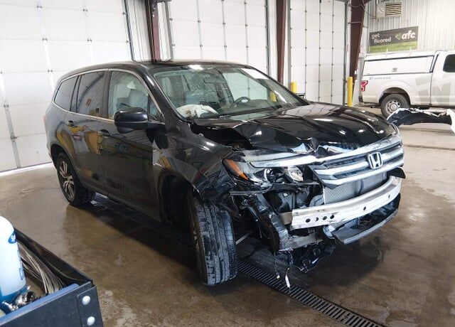 2017 HONDA Pilot